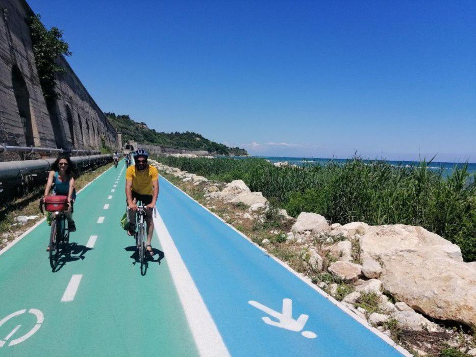 B&B La Dimora Di Tommaso Apartment - Dimora Storica Bike Friendly Ortona Eksteriør bilde